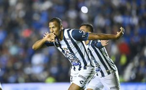 Ciudad de México a 13 de enero de 2024. José Rondón en festejo de gol, durante el partido correspondiente a la jornada 1 del torneo Clausura 2024, entre la maquina celeste de la Cruz Azul y los tuzos de Pachuca, realizado en el estadio Azul.<br />
Foto/ Imago7/ Etzel Espinosa
