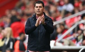 Ismael Rescalvo se fue de la Liga MX por la puerta trasera.
