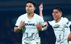 Suárez anotó un gol muy importante y así lo festejó
