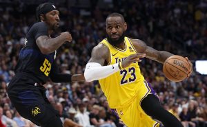 Los Lakers no quieren quedar fuera de los Playoffs
