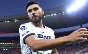 Eduardo Salvio se reencontró con el gol ante Querétaro.
