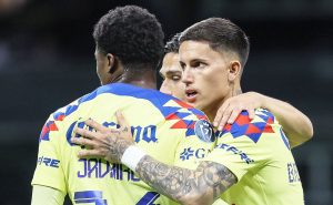Este es el defensa de América que lleva más goles que la delantera de Chivas

