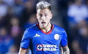 Gonzalo Piovi publica foto que ilusiona a Cruz Azul
