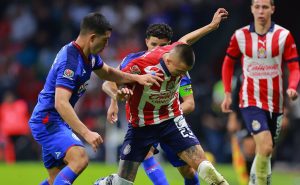 Chivas le daría golpe bajo a Cruz Azul.
