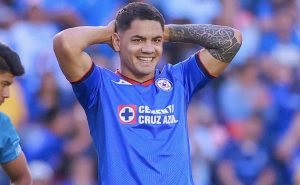 Cruz Azul ya tomó la decisión sobre el Toro Fernández
