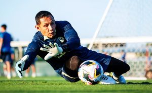 Rodolfo Cota fue suplente con América.
