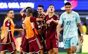Venezolanos se burlaron de mexicanos tras partido.
