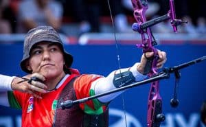Alejandra Valencia lidera al equipo femenil.
