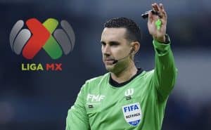 César Ramos, árbitro mexicano.
