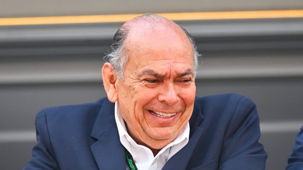 Pumas vs Monterrey: Papá de Checo Pérez presente en CU