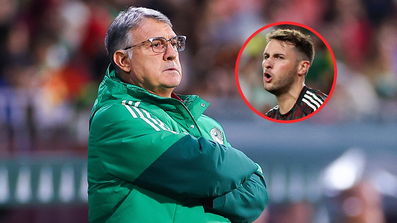 Tata Martino, Santiago Giménez