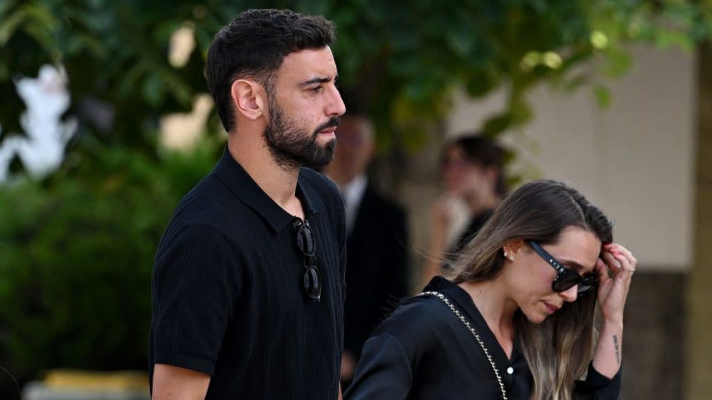 Dan-ultimo-adios-a-Diogo-Jota-y-Andre-Silva-en-Portugal-8-1024x576.jpg