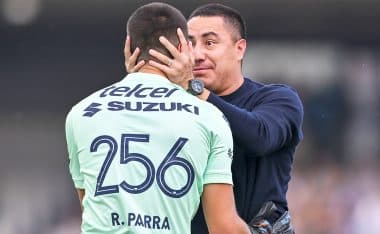 Efraín Juárez fue drástico ante las críticas del canterano Parra.
