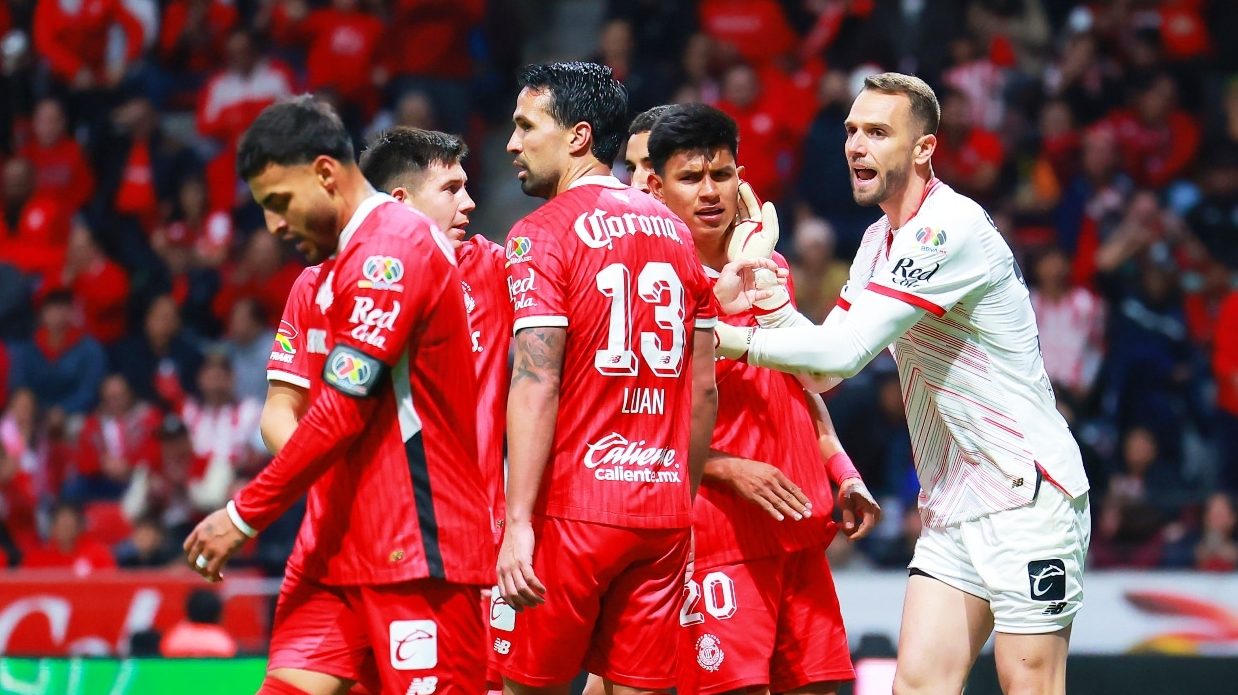 Fue campeón con Toluca, el Turco Mohamed lo descartó y ahora jugará la UEFA Europa League 2025
