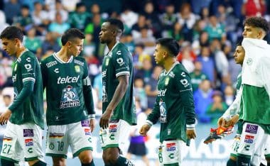 León perdió ante San Luis en su debut y podría dejar ir a una de sus figuras a España.