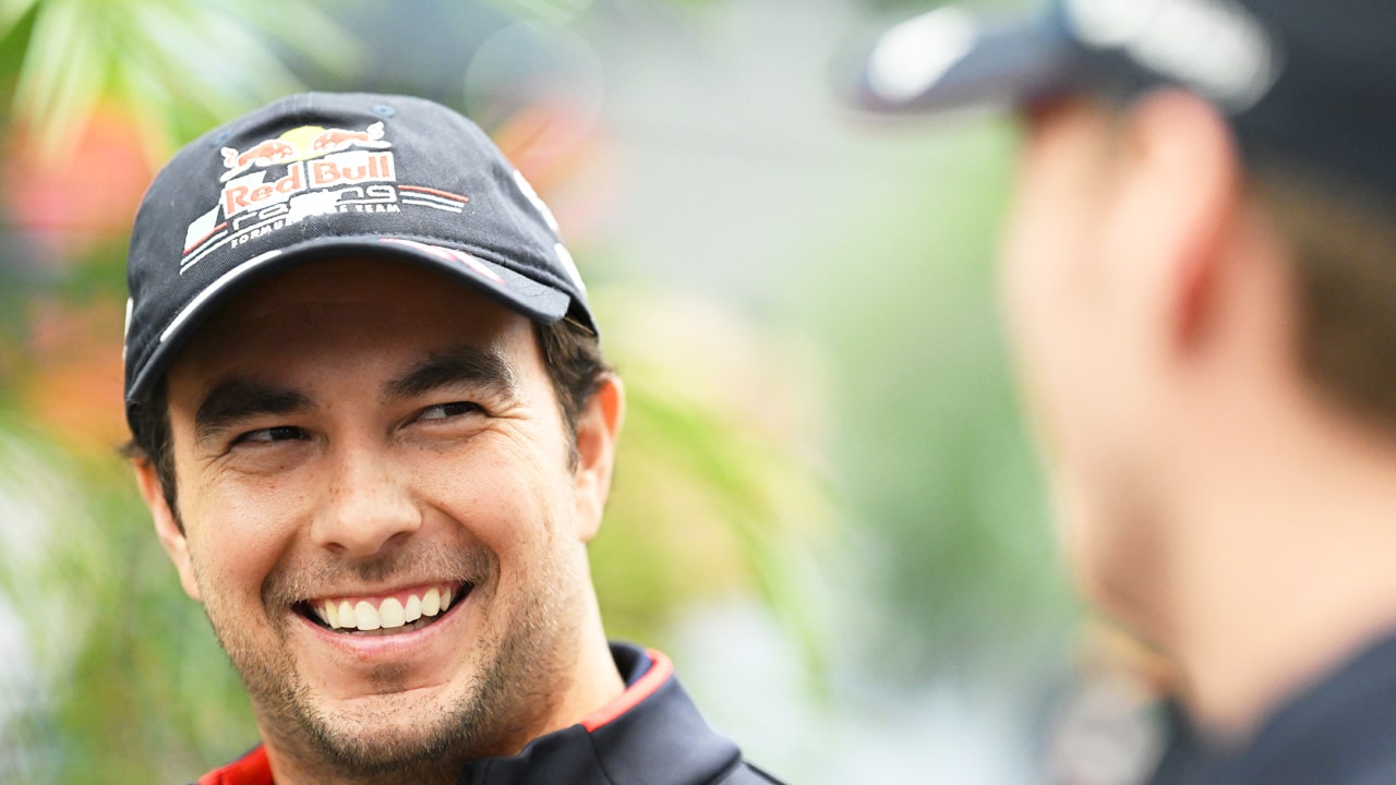 Fue compañero de Checo Pérez, es figura de la Fórmula 1 y revela pistas: “Algo está pasando...”