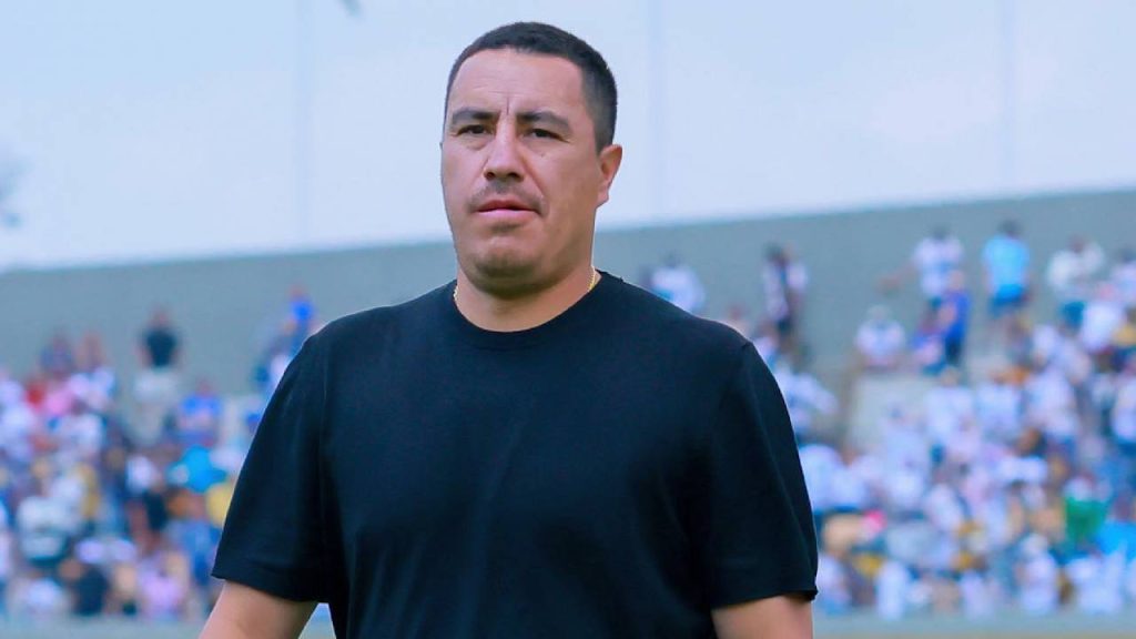 Efraín Juárez, DT de Pumas.