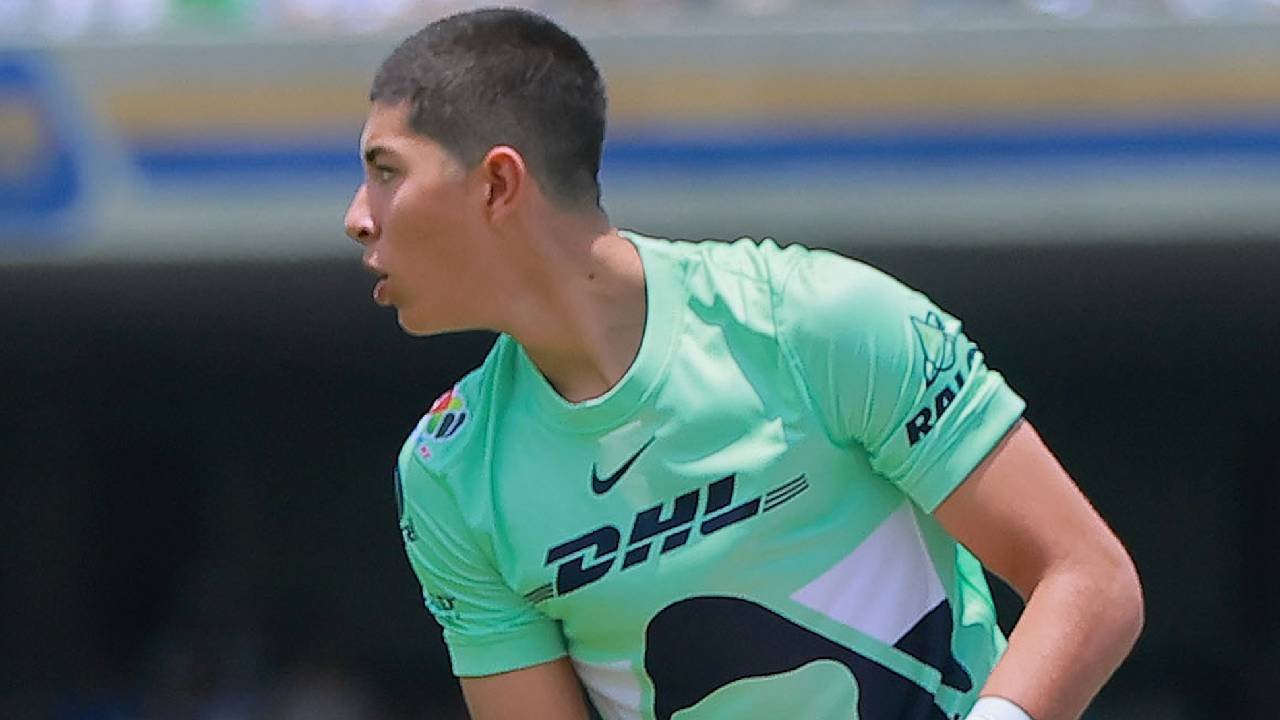 Leonardo de Lozanne sale en defensa de Rodrigo Parra ante sus errores en Pumas