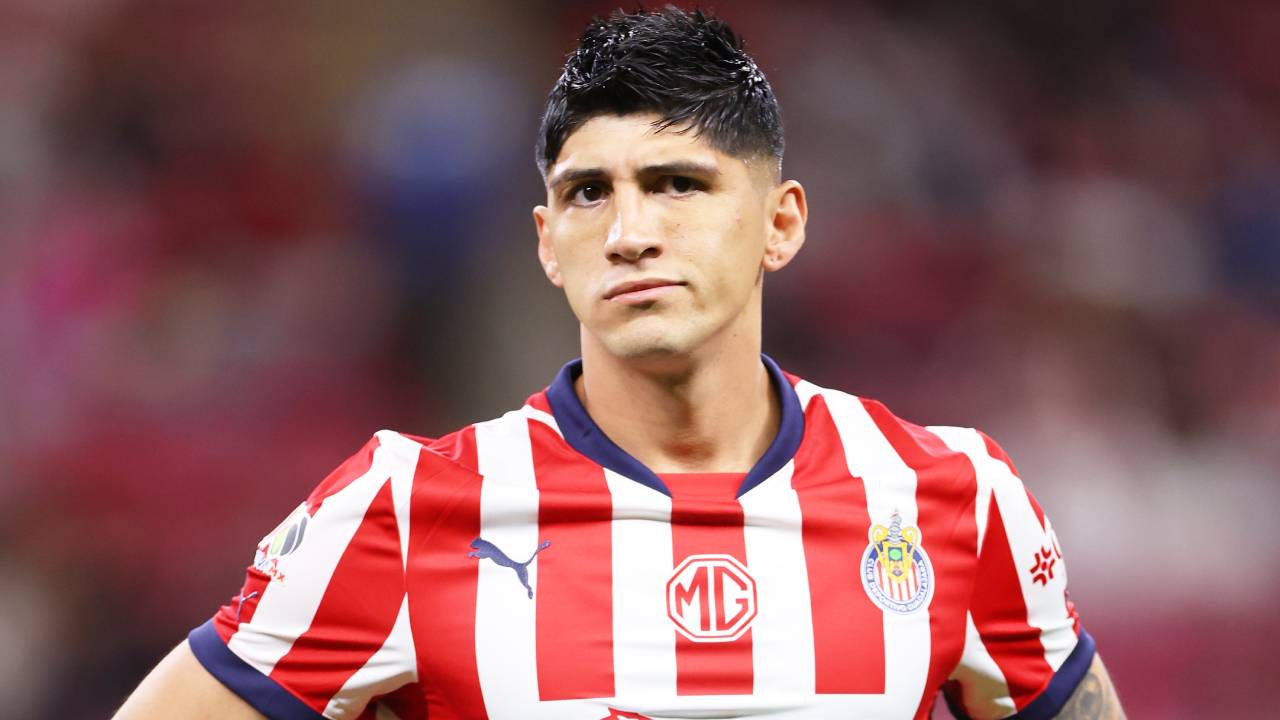 Chivas vs Santos: Revelan que Alan Pulido sufriría el mismo futuro que Chicharito en el Guadalajara por poderoso motivo