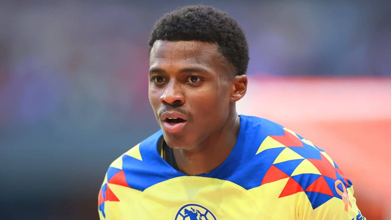 América entra en desesperación y ofrece a Javairo Dilrosun a poderoso equipo de la Liga MX con irresistible acuerdo