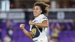 Adalberto Carrasquilla, Pumas
