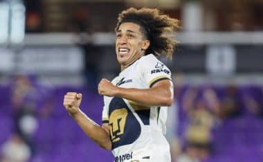Adalberto Carrasquilla, Pumas