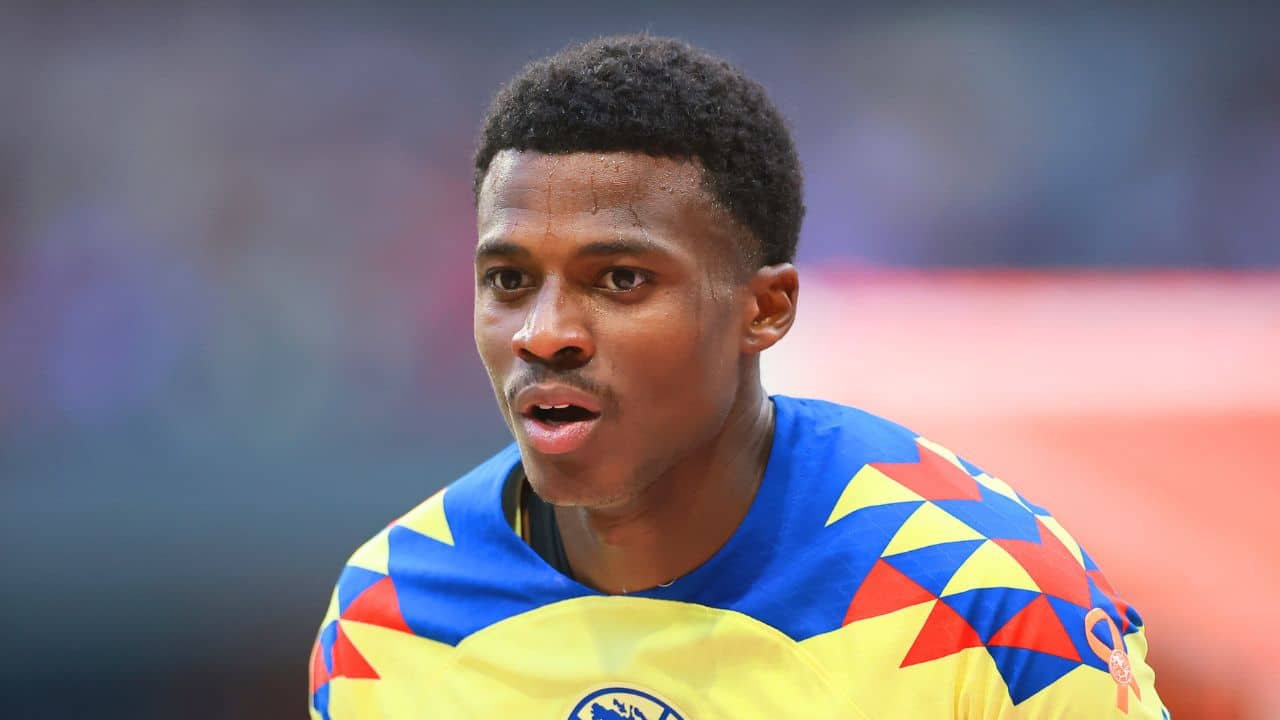 América ya no lo quiere y club de la MLS le quitaría un peso de encima con fichaje de Javairo Dilrosun