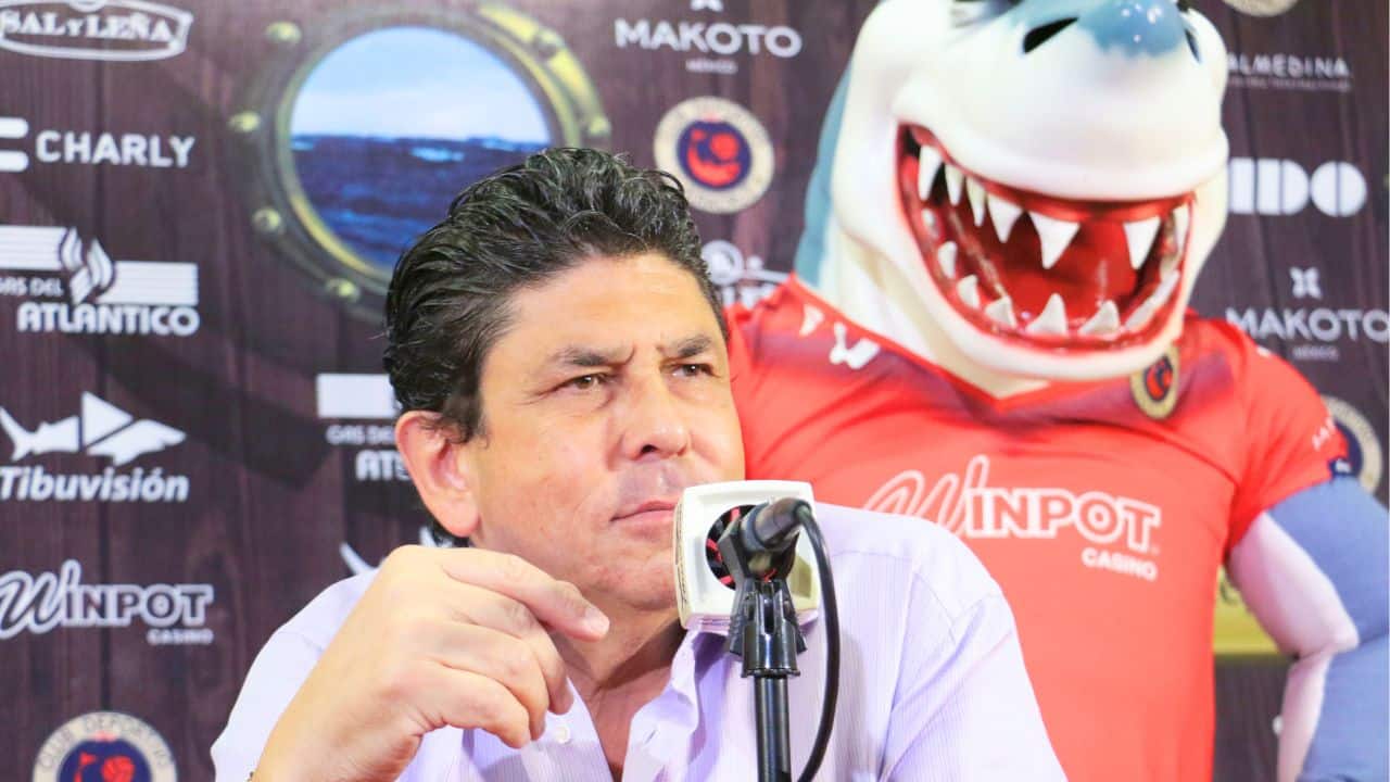 Fidel Kuri reta a la FMF y la Liga MX con significativa foto que revive ilusión jarocha: ¿Vuelven los Tiburones Rojos de Veracruz?