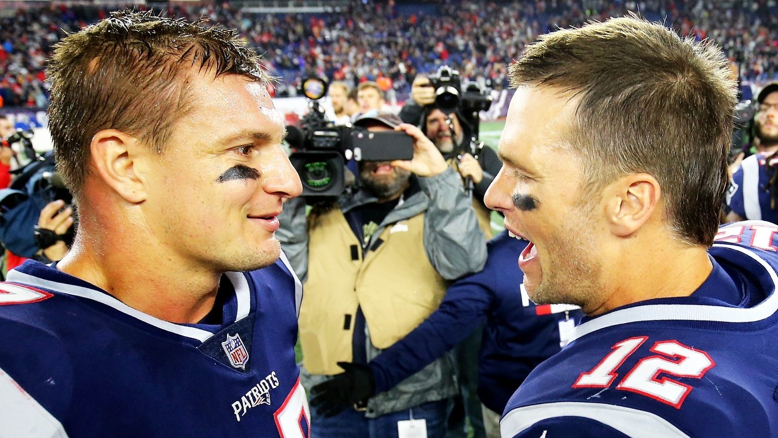 ¿Junto a Tom Brady? Rob Gronkowski sale del retiro y regresa para jugar en New England Patriots en la NFL 2025