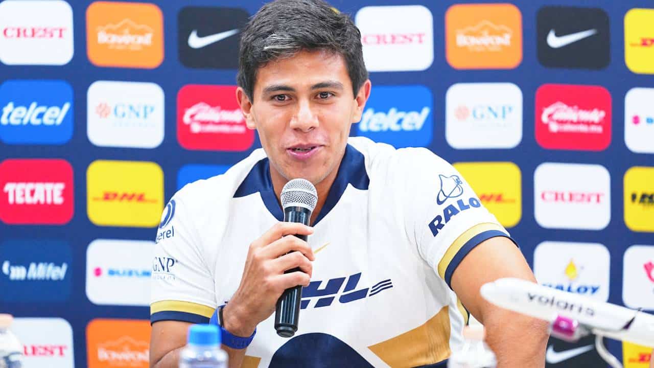 Mientras Pumas está en crisis, José Juan Macías les da terrible noticia y revelan detalles de su debut en el Apertura 2025