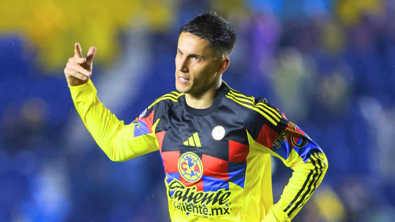 Brian Rodríguez estaría muy cerca de Qatar y América se frota las manos por Agustín Palavecino