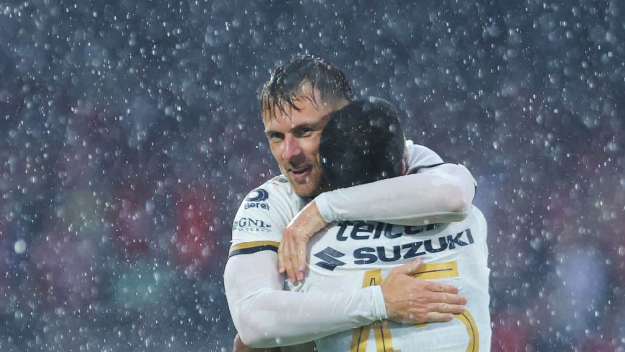 ¡Que se cuiden los famosos! Aaron Ramsey de Pumas anota su primer gol en la Liga MX y su maldición asusta