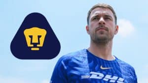 Aaron Ramsey aún no pudo debutar con Pumas.