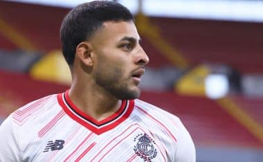 Alexis Vega no la pasó bien en CU y su familia tampoco.