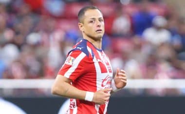 Chicharito está de regreso en Chivas.