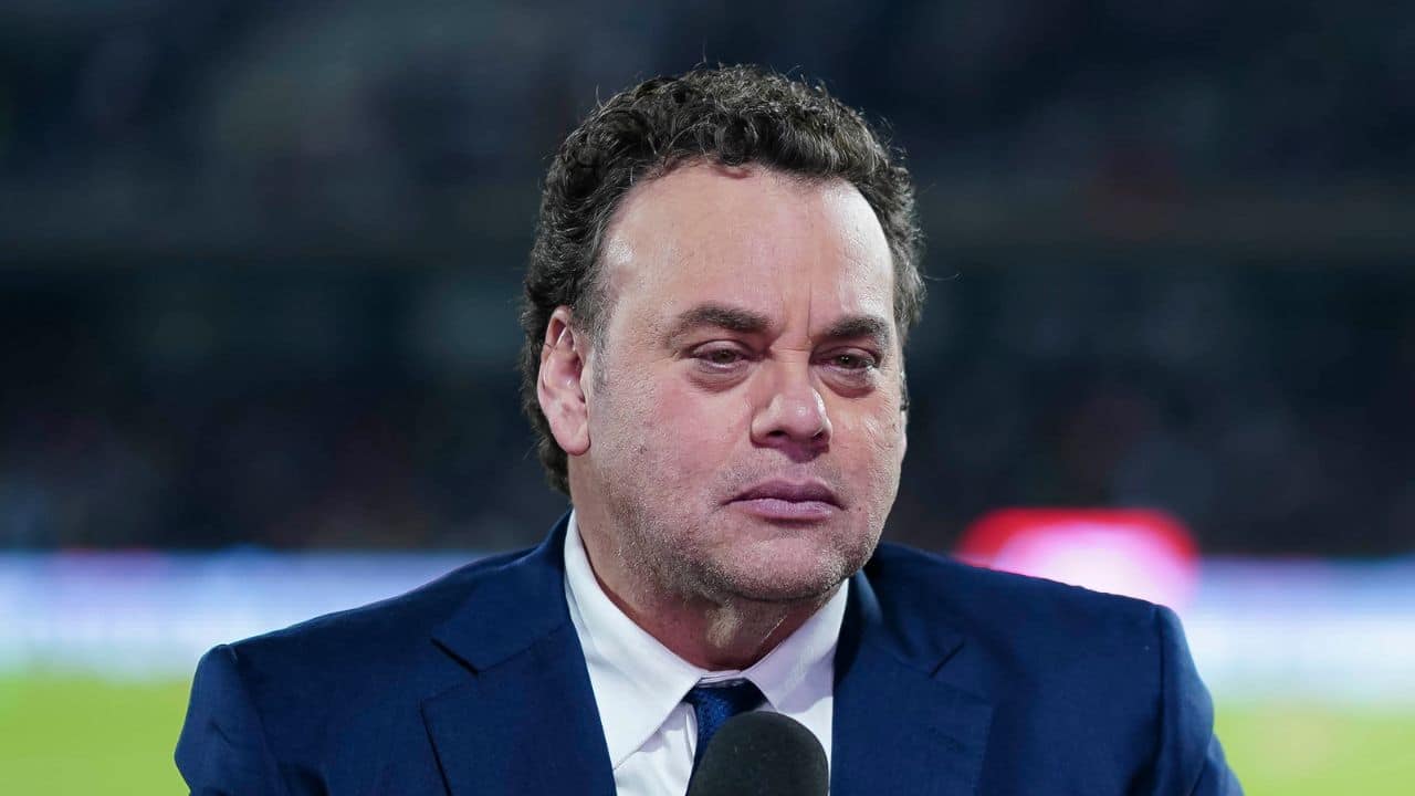 Faitelson es el blanco de las burlas en Cruz Azul: Con ofensiva manta le hacen un brutal reclamo