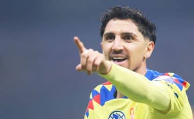 Diego Valdés le responde a los críticos.