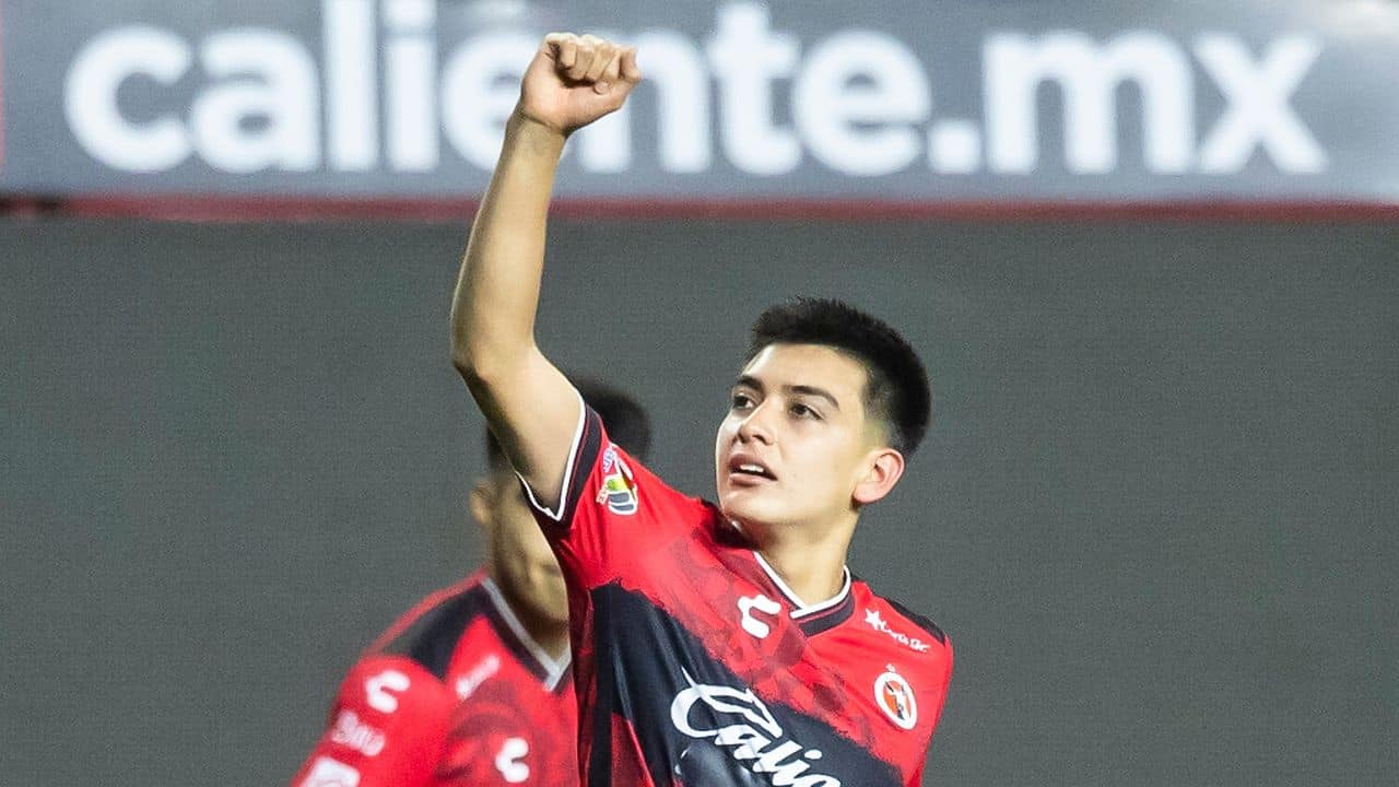 Histórico el Real Madrid se rinde ante Gilberto Mora y lo candidatea para llegar al club Merengue