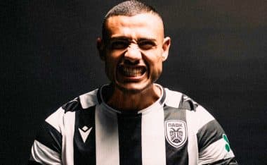 Giorgos Giakoumakis fue presentado en PAOK de Grecia.