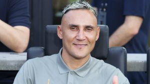 Keylor Navas presente en Inter Miami vs Pumas.