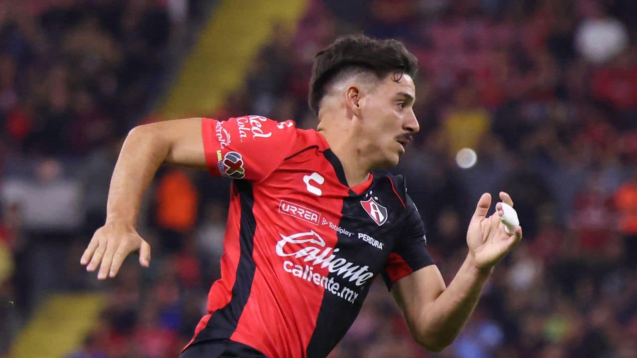 ¡Se arma la trifulca en el duelo de Atlas vs Orlando City! Matías Cóccaro termina expulsado tras agredir a rival