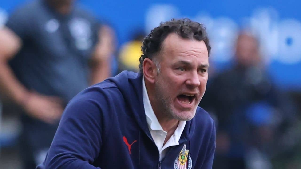 Chivas cae ante Juárez y los hinchas piden la cabeza de Gabriel Milito con polémico hashtag