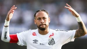 Neymar se hizo cargo del pésimo presente del Santos.