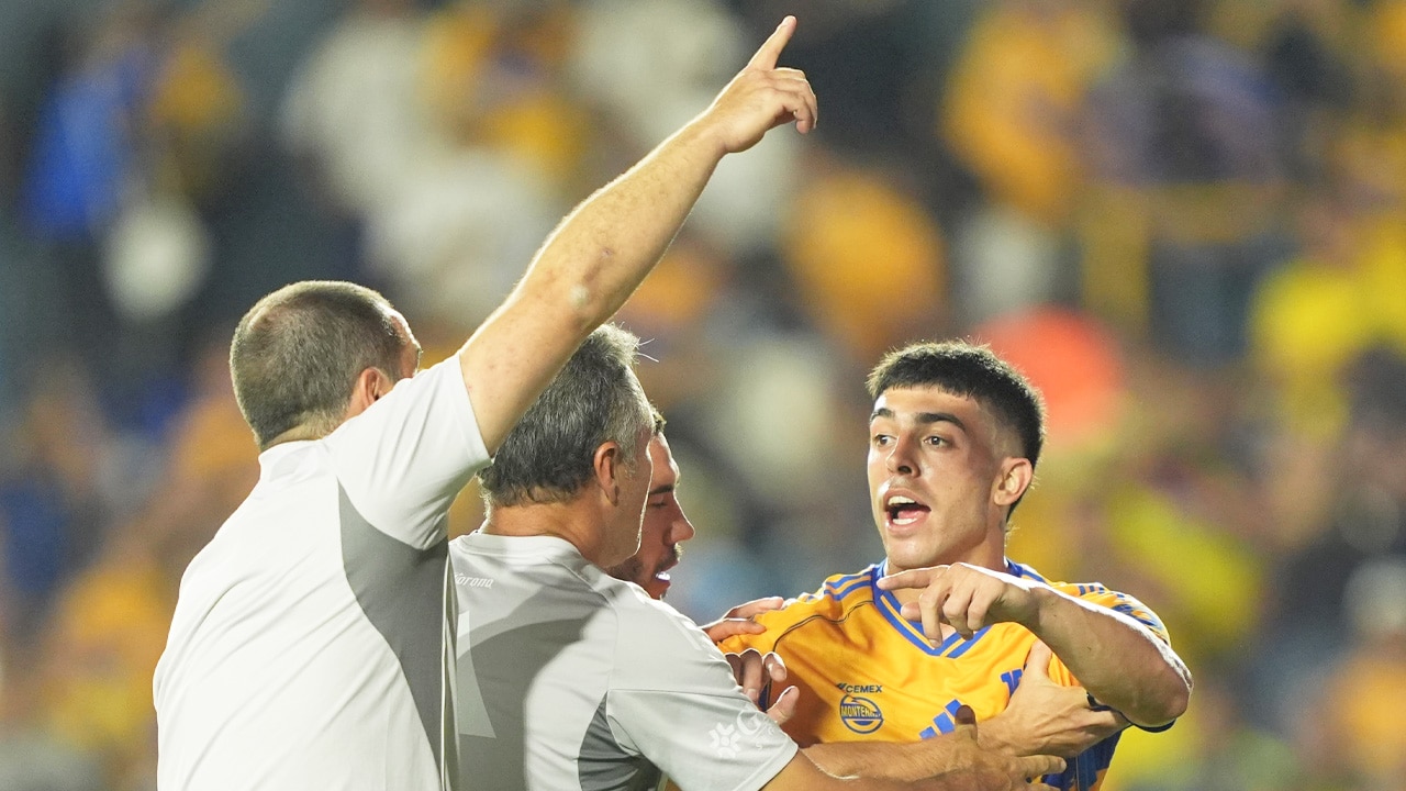 Tigres vs América acaba con brutal escándalo entre André Jardine y Juan Brunetta de camino al vestidor | Videos