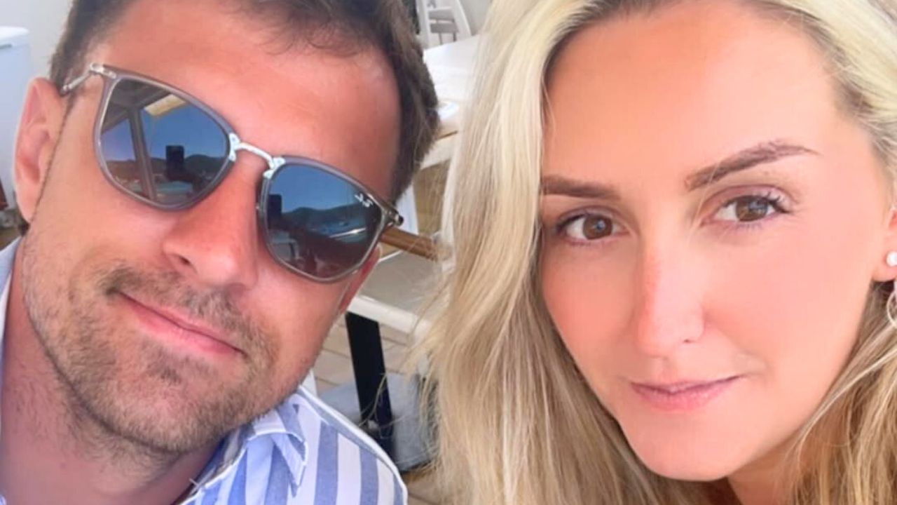 Mientras Pumas se hunde, Aaron Ramsey y su familia pasean por el tianguis y comen tacos en famosa taquería.