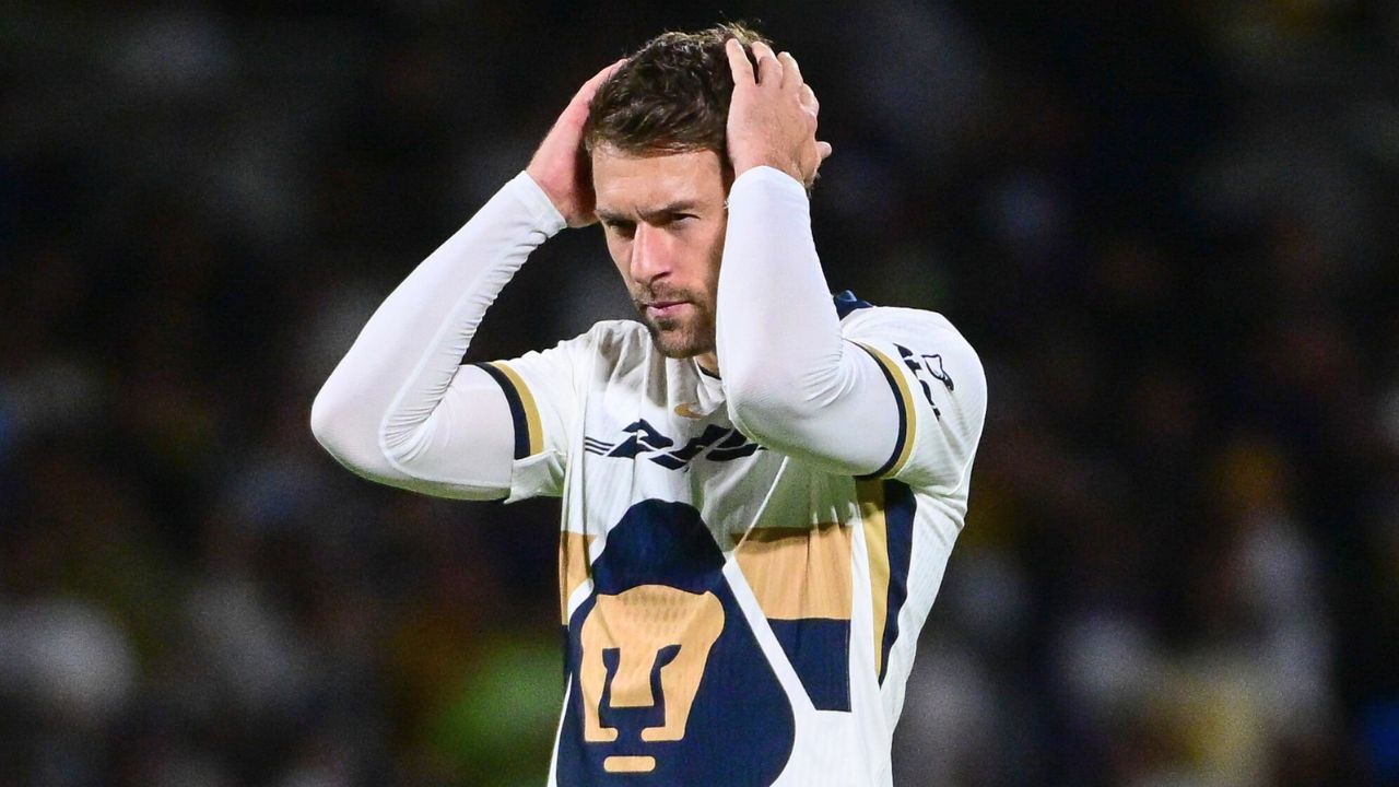 Aaron Ramsey rompe el silencio tras fallar penal y lanza poderoso mensaje a Pumas.