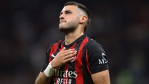 Santiago Giménez, AC Milan