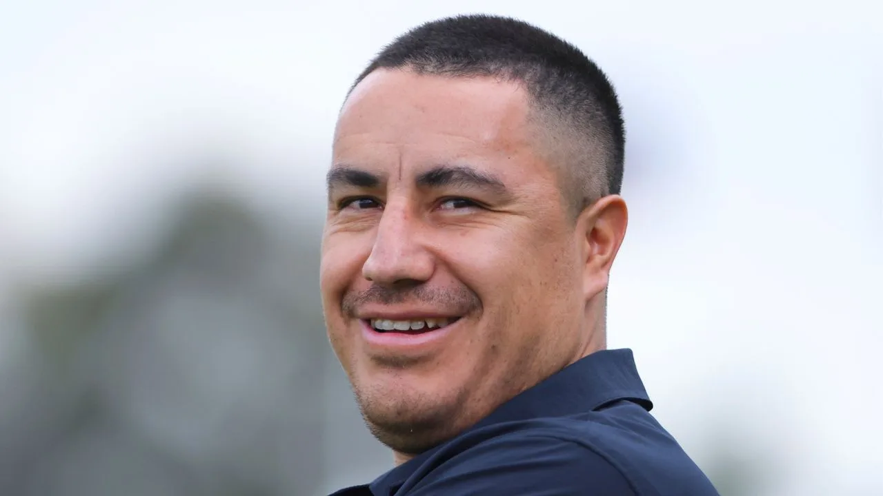 Pese a goleada del América, aseguran que Pumas no despedirá a Efraín Juárez por este motivo.