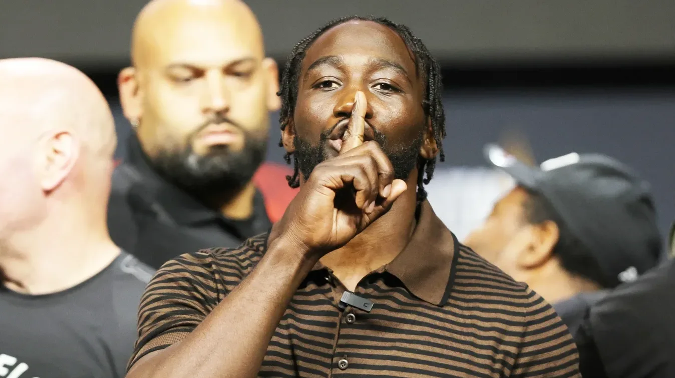 ¡Confirmado! Este es el peso de Terence Crawford y la gran diferencia que existe con Canelo Álvarez