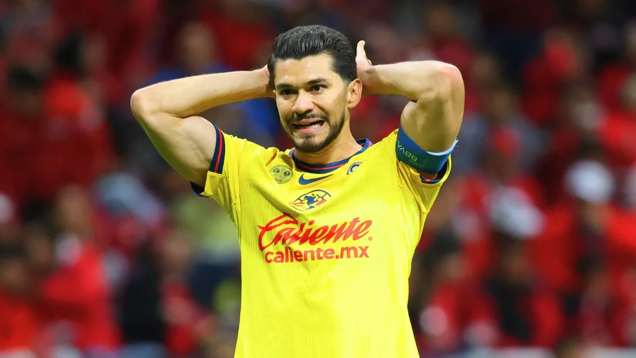 ¿Henry Martín embrujado? Filtran que el delantero del América busca soluciones alternas para cortar mala racha.